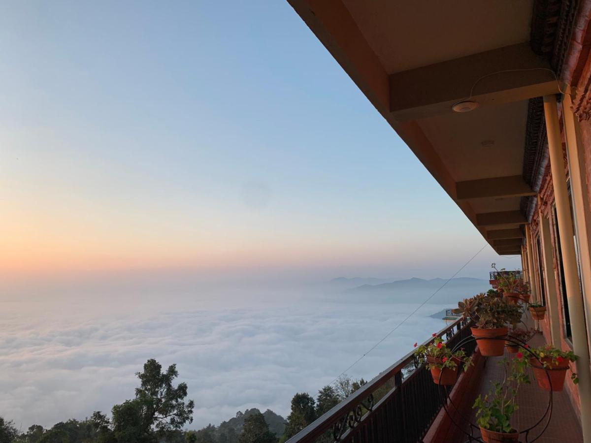 Superview Lodge, Best Himalayan Sunrise In Sarangkot Pokhara Eksteriør billede