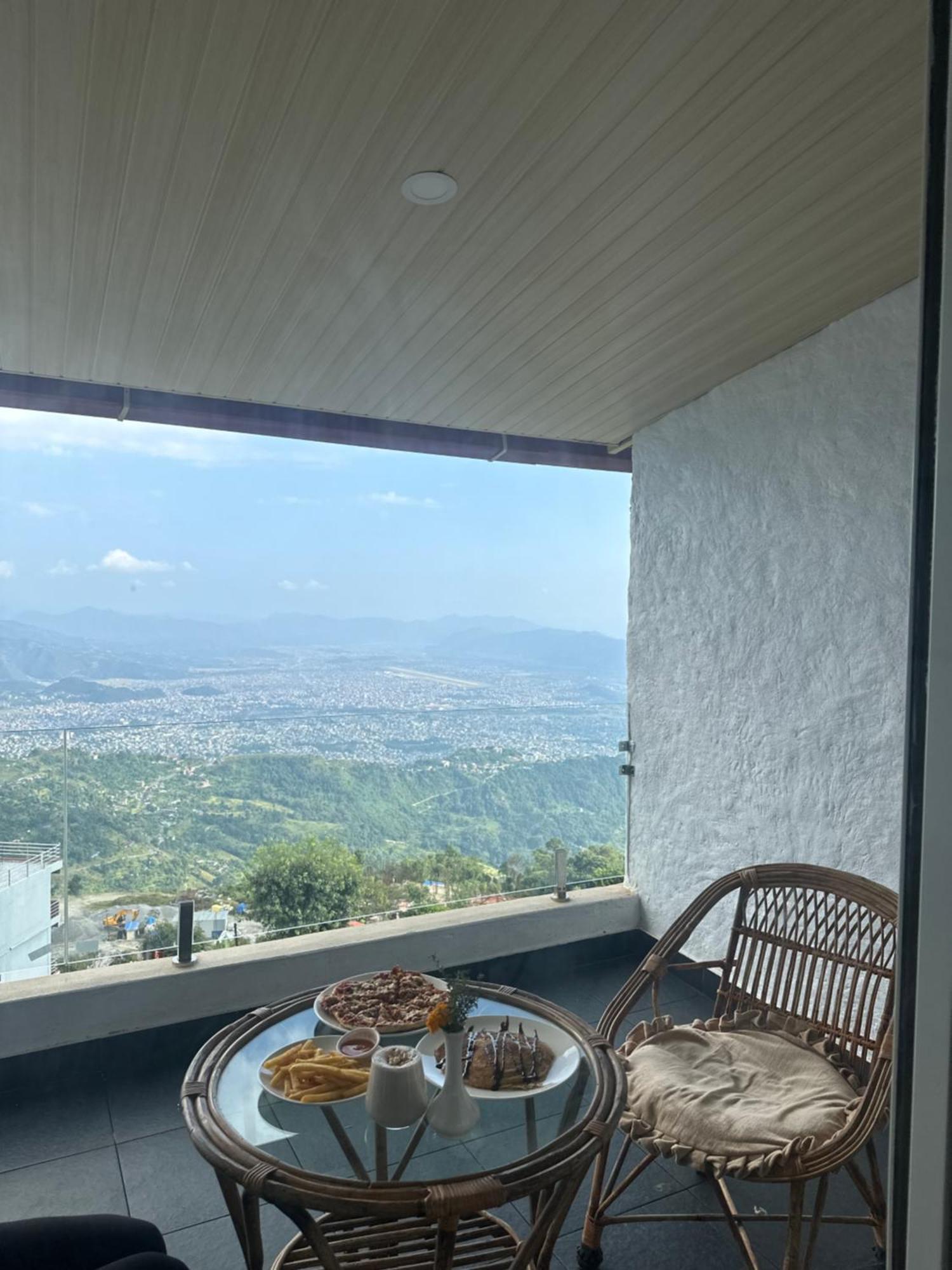Superview Lodge, Best Himalayan Sunrise In Sarangkot Pokhara Eksteriør billede
